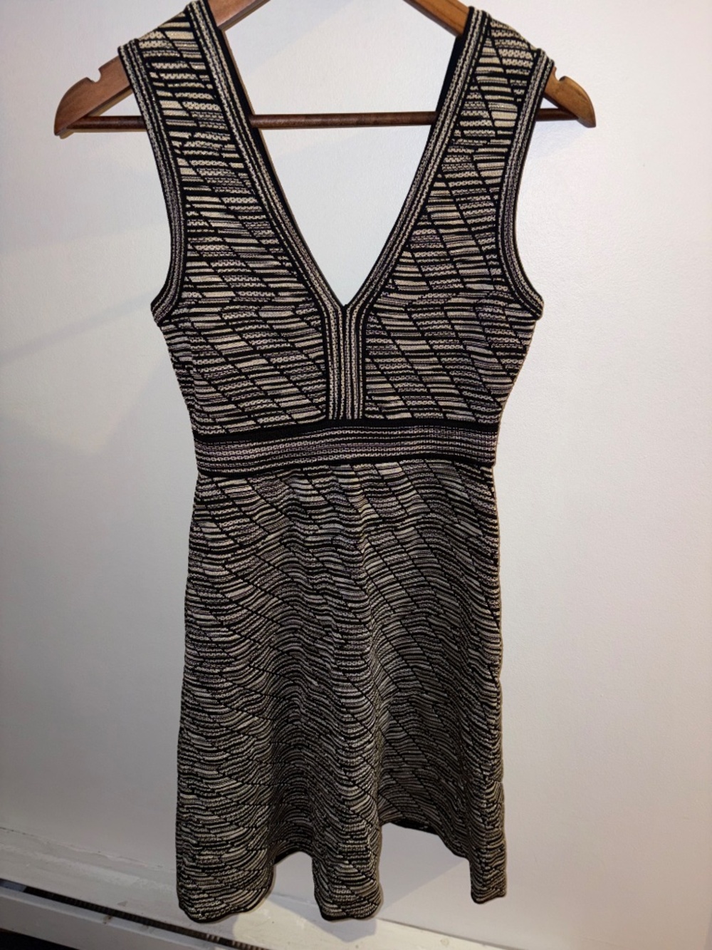 M MISSONI Metallic Geometric Knit V-Neck Mini Dress size M